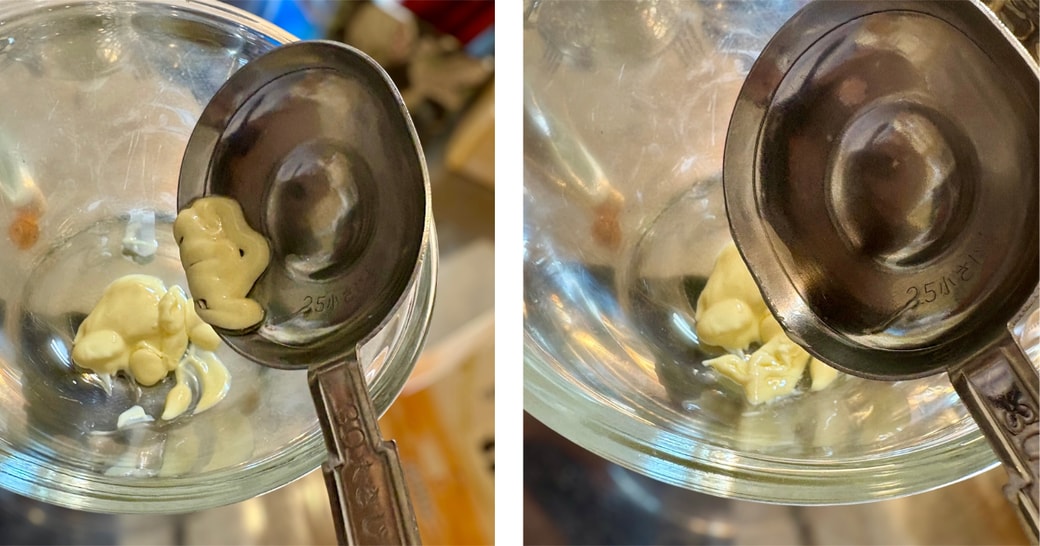 油を塗ったスプーンでマヨネーズを測った様子