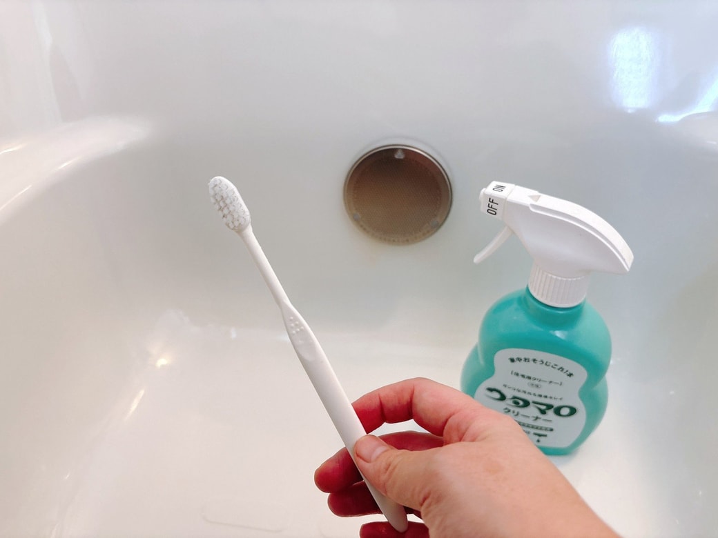 掃除に使う歯ブラシ