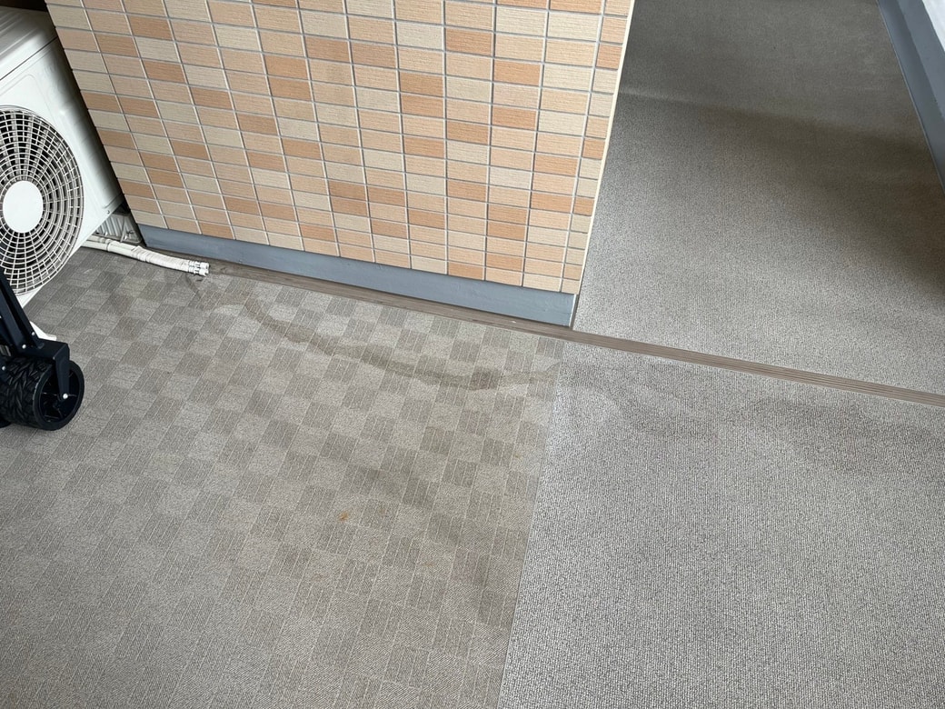 室外機から出た排水を誘導するためのもの