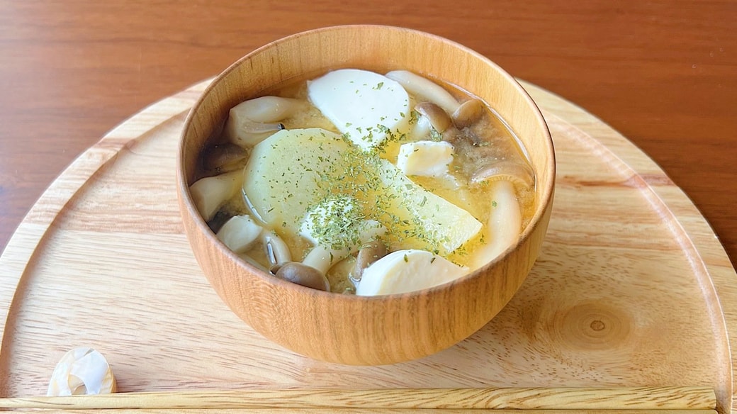 モッツァレラチーズのみそ汁