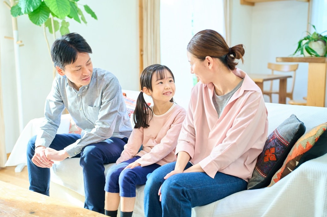 親子で話す様子
