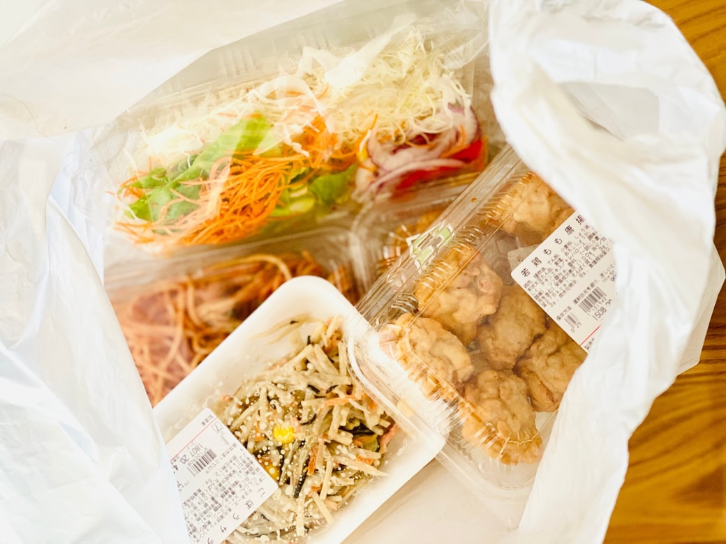 スーパーで買ってきた惣菜