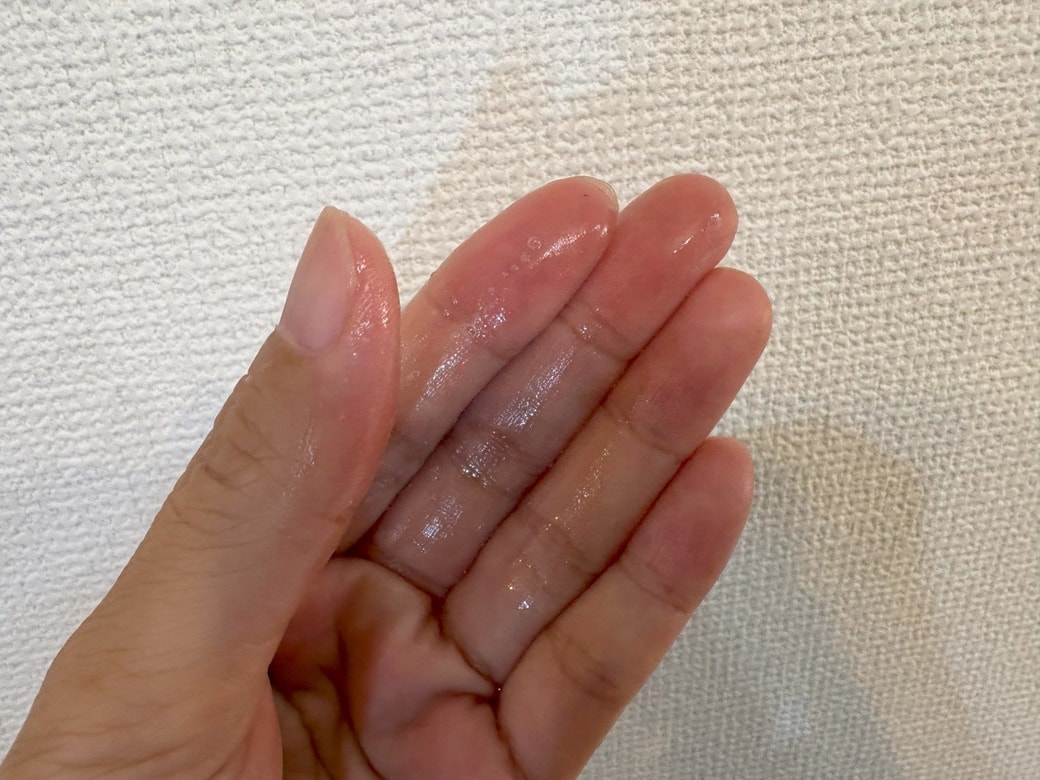 ハイターが付いてぬるぬるした手