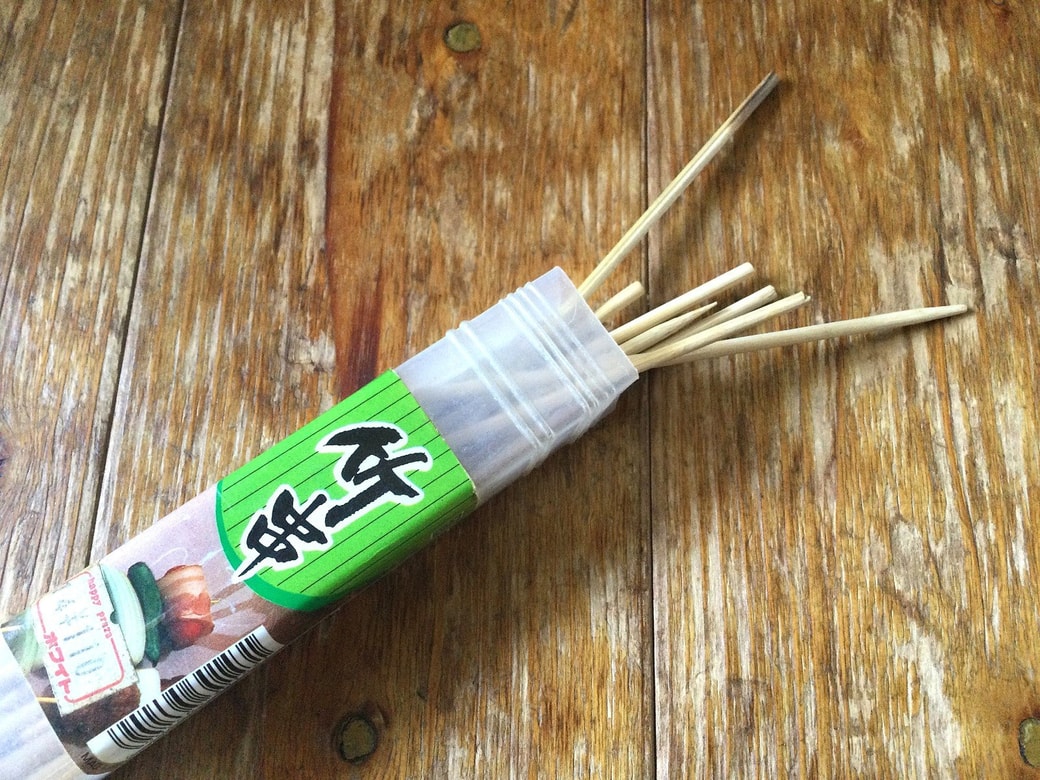 箸や焼き鳥の串など先の尖ったものを捨てるときに使える！