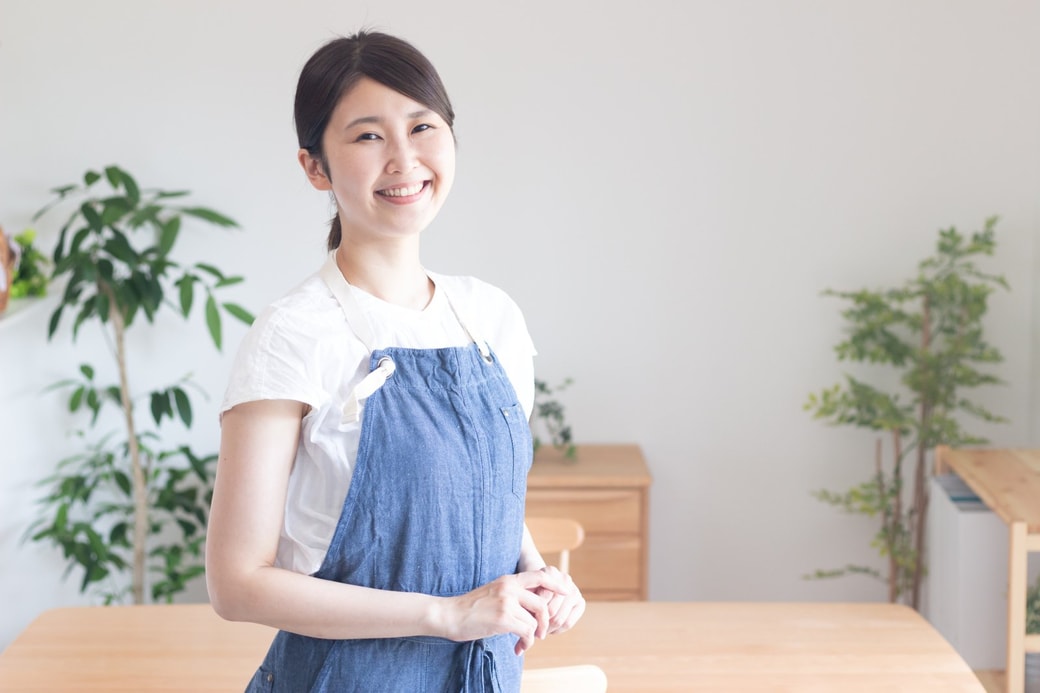 笑顔の主婦