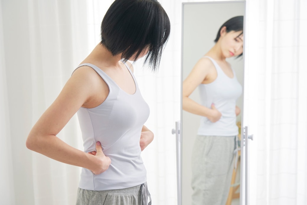 体型を気にする女性