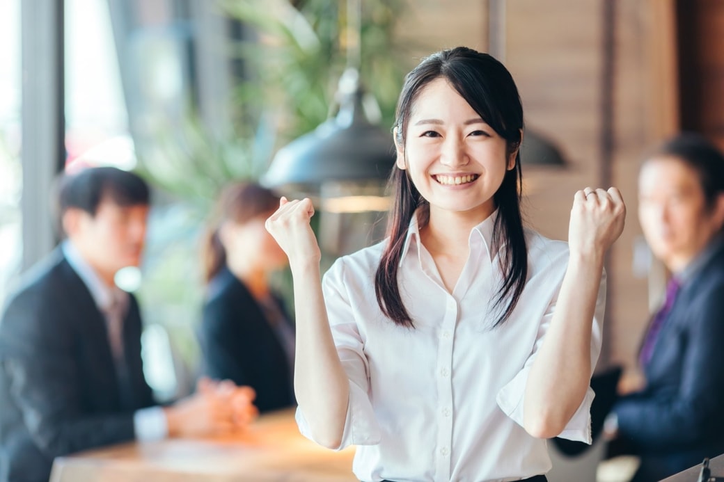 頑張る女性
