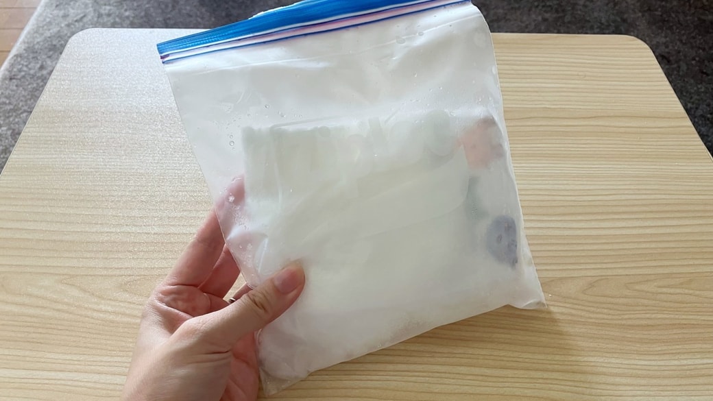 凍ったオムツ