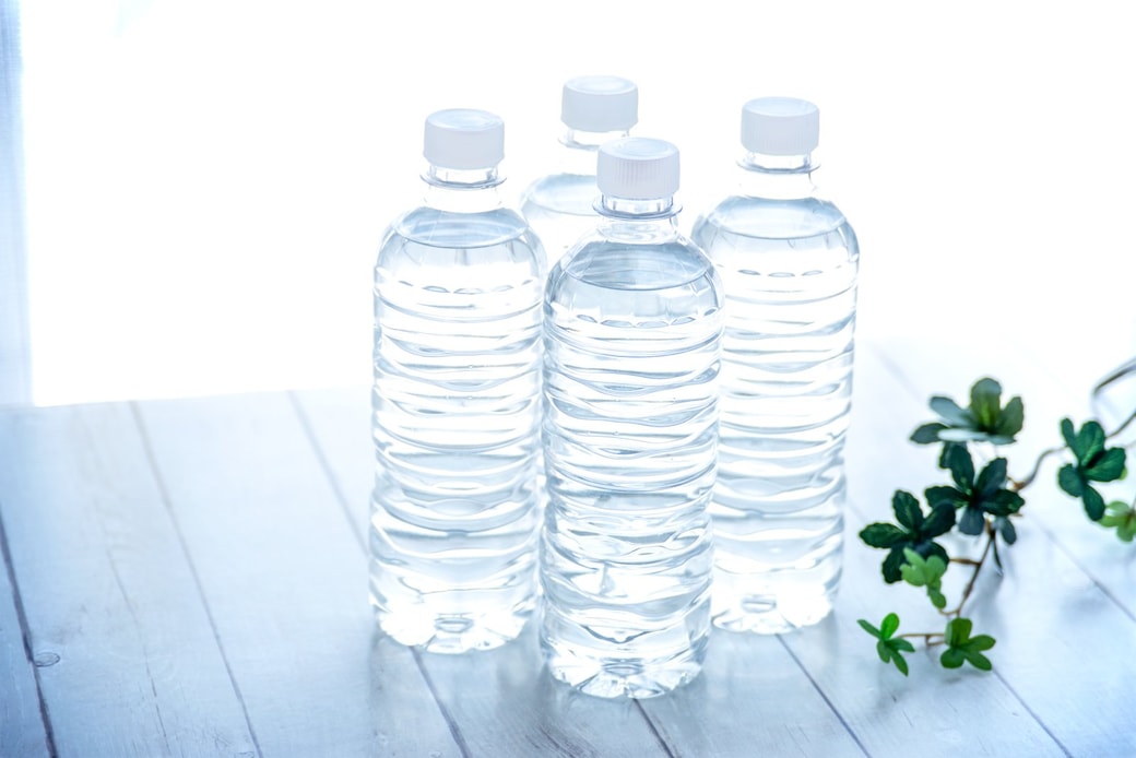 水