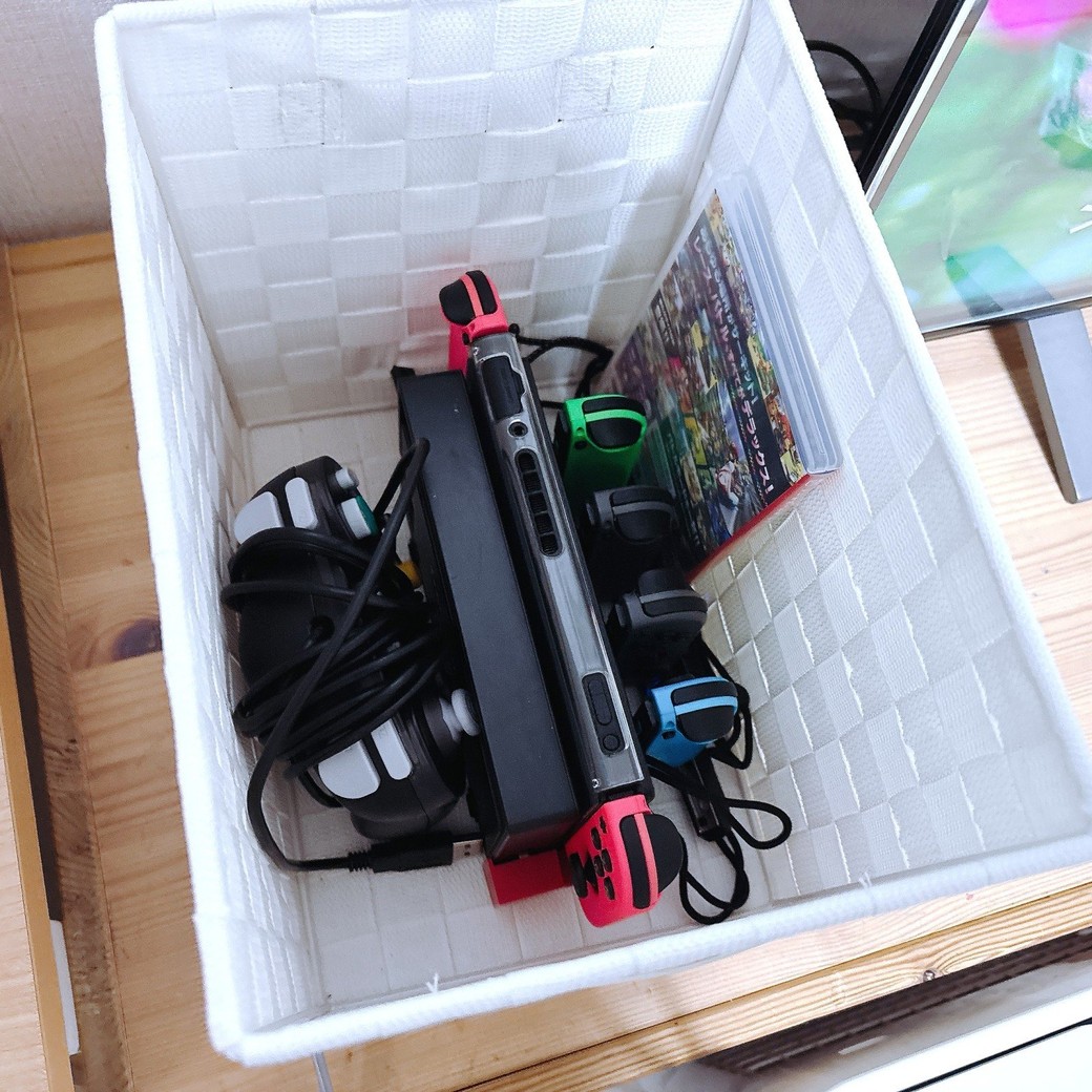 ゲーム機もかごで