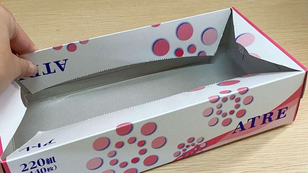 ティッシュ箱を折りこんだ様子