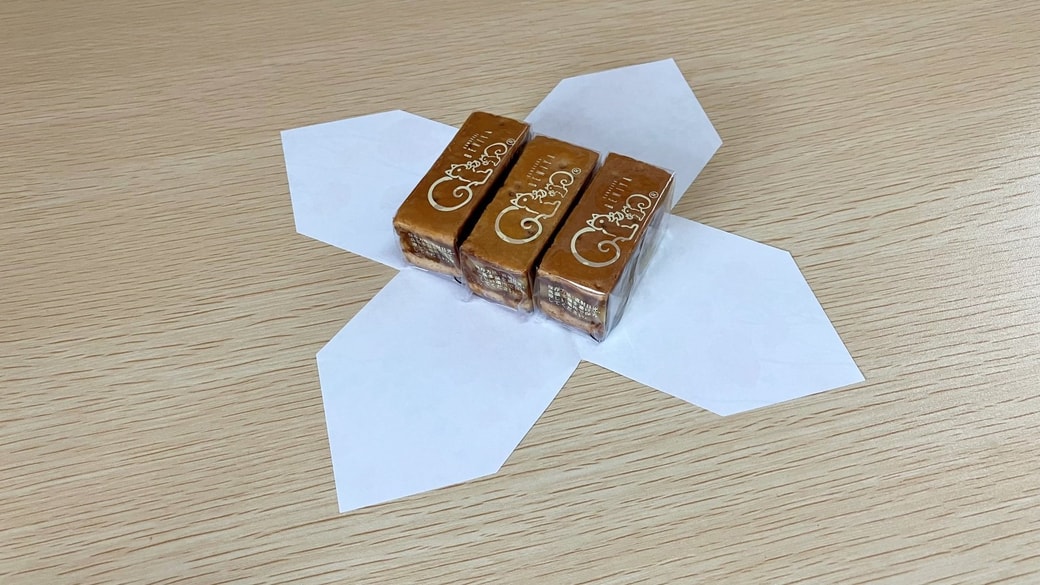 折り紙とお菓子