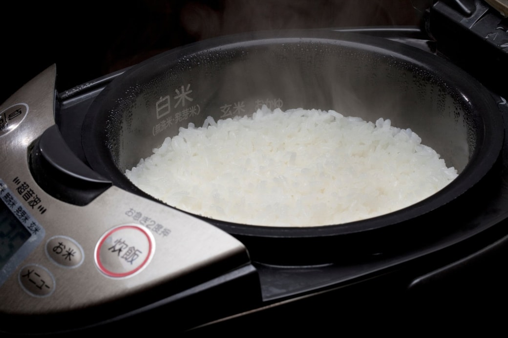 炊飯器を保温のままにしない
