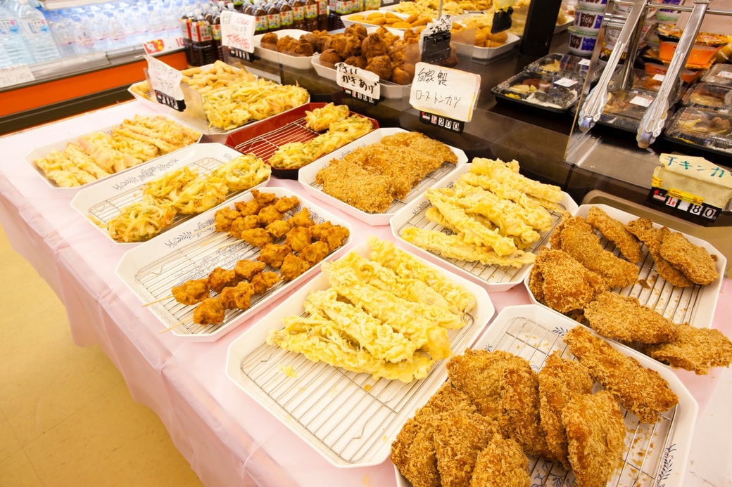 スーパーの惣菜売り場もついで買いしやすい
