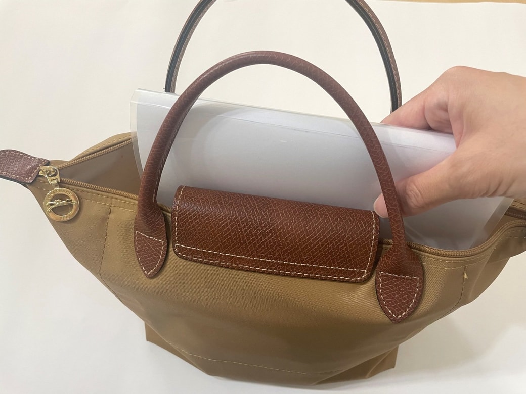小さめバッグにもすっぽり収納
