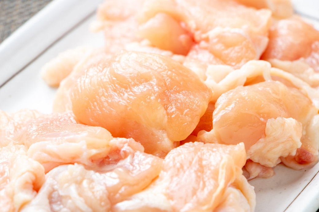 トレイなしで肉や魚を加熱するのはNG