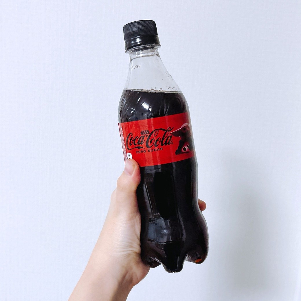 ペットボトルのコーラ