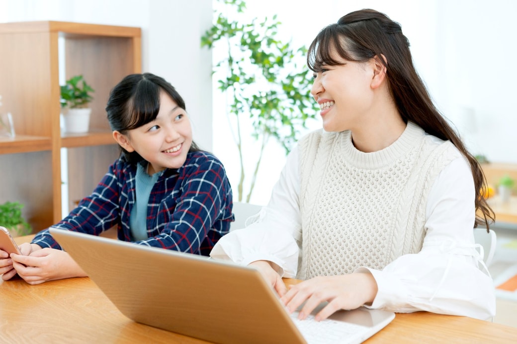 親子で話しているところ