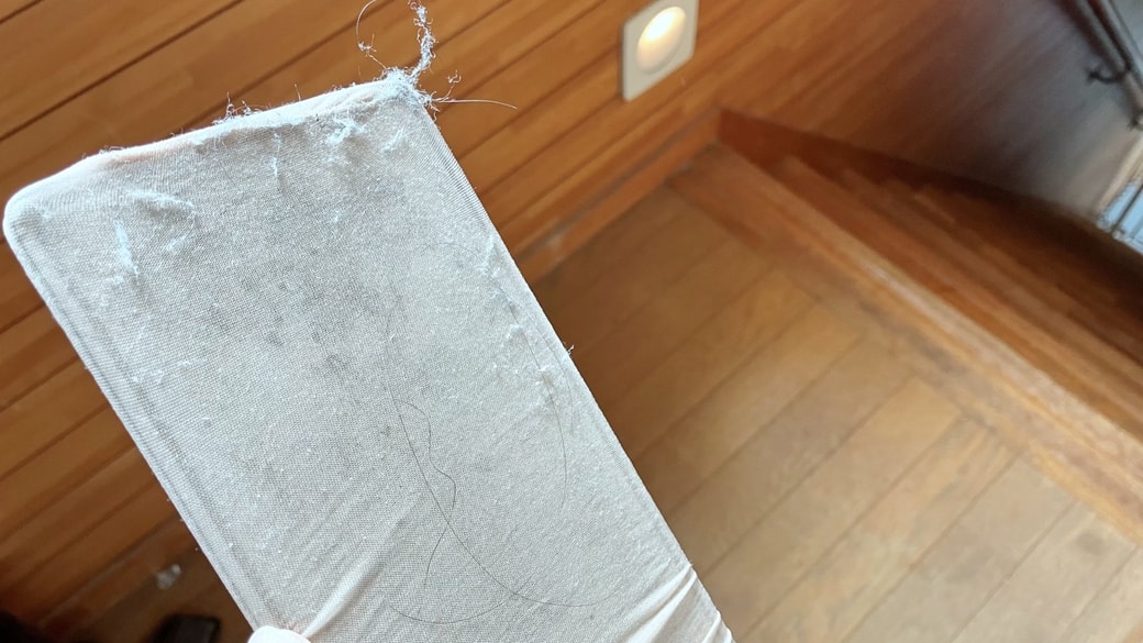 汚れを集めたストッキング