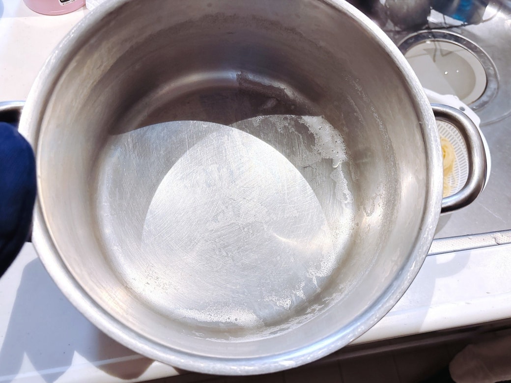 鍋底にもパスタはくっついていない