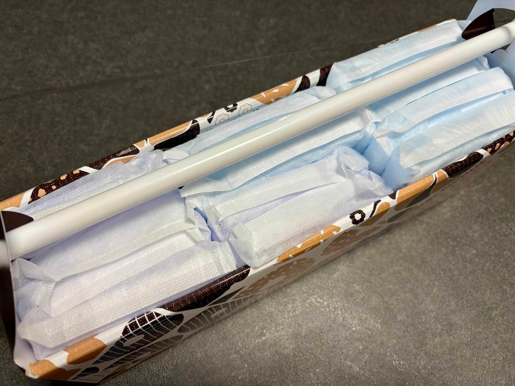突っ張り棒を組み合わせて「サニタリーボックス」が完成！