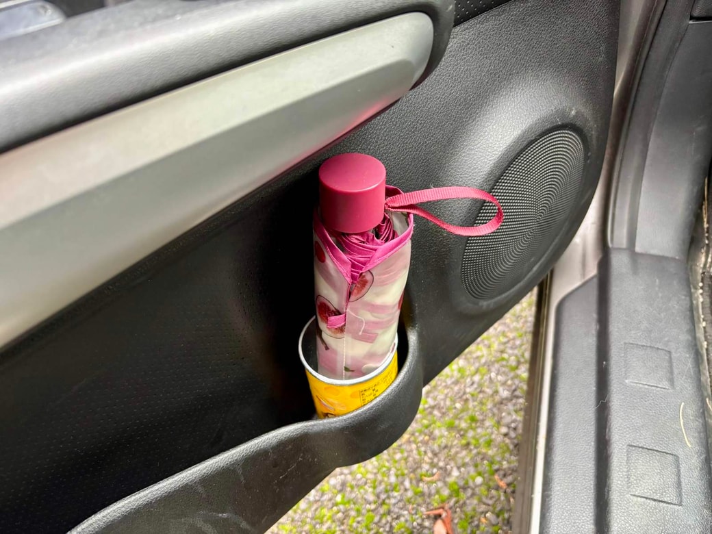 プリングルズの空き容器は「置き傘用ケース」として使える！