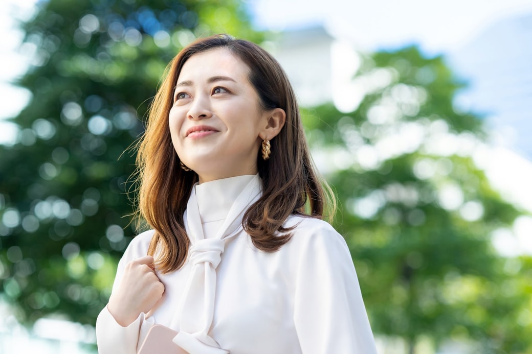 笑顔の女性