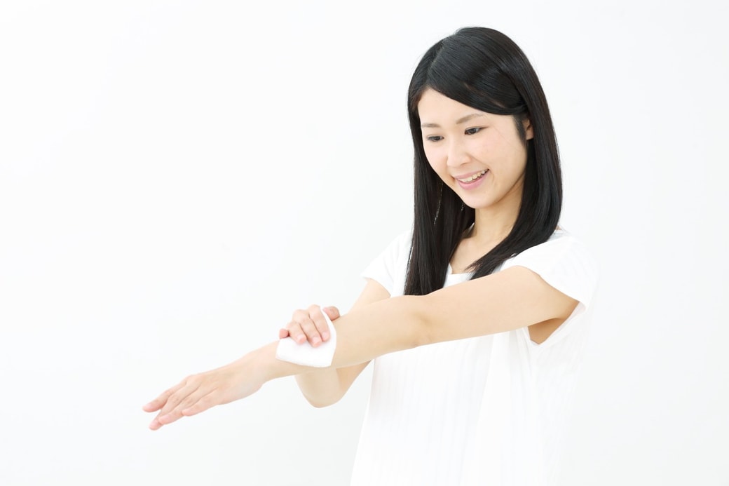 汗拭きシートを使う人