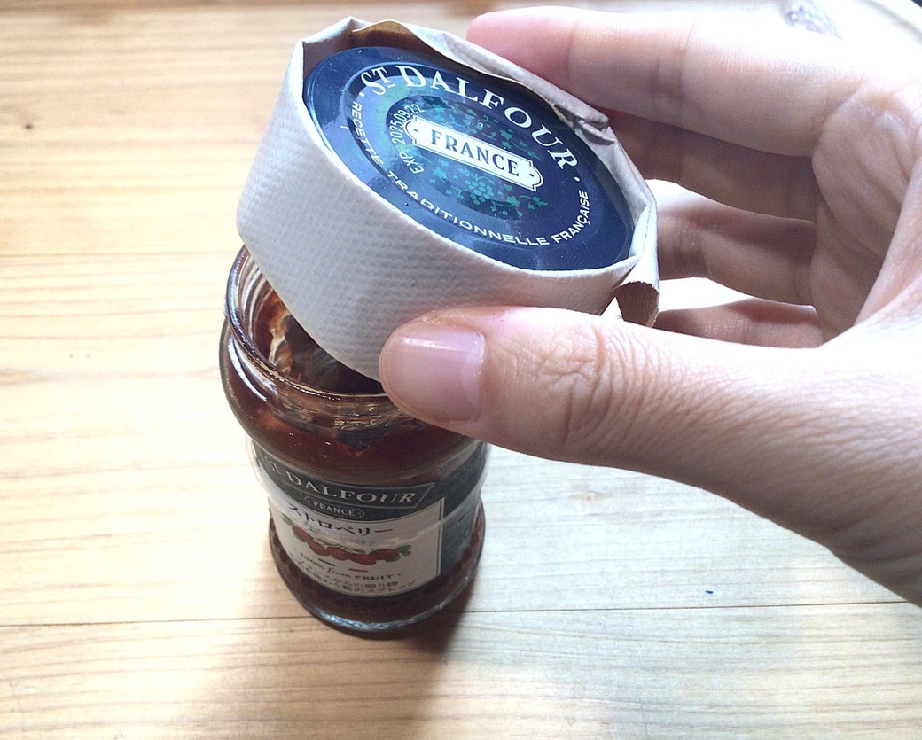 瓶を開ける