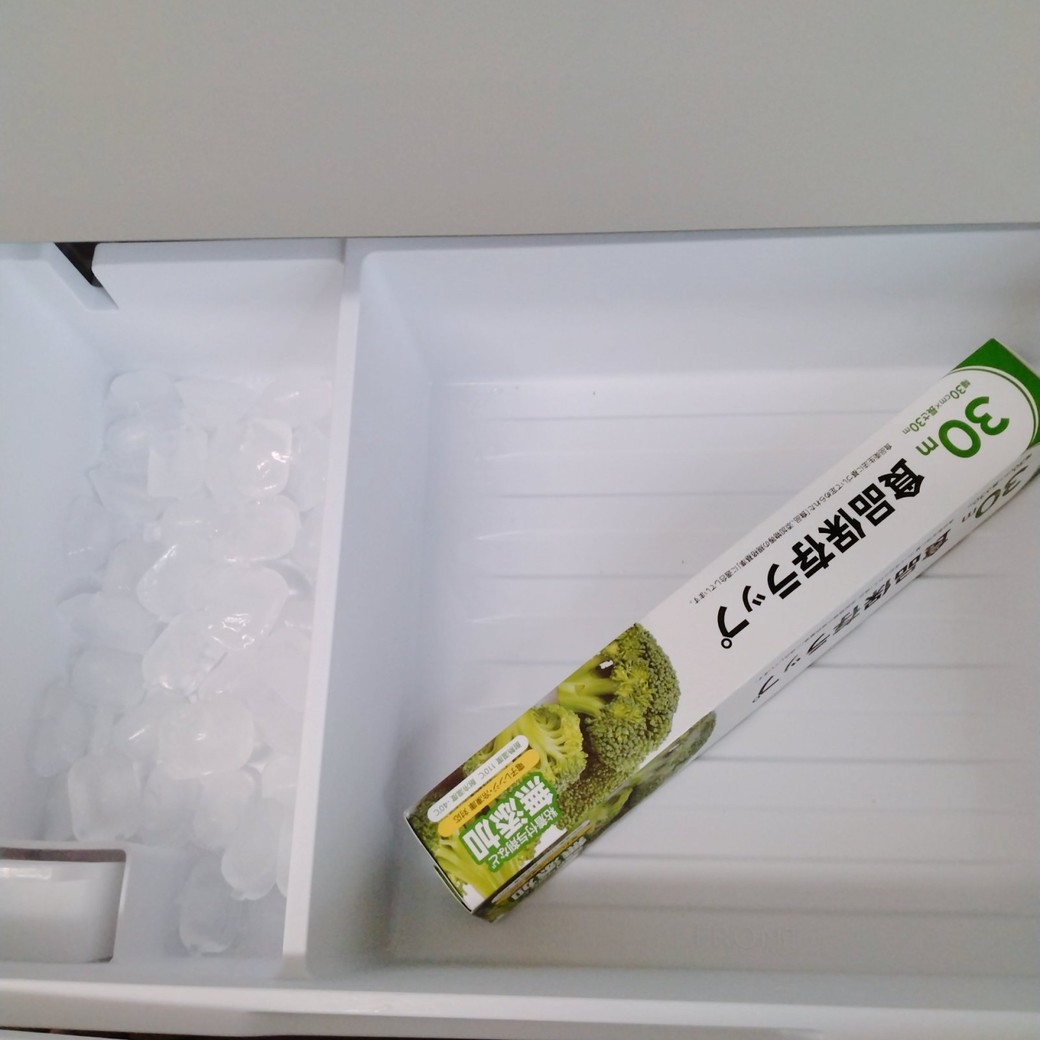 冷蔵庫にいれたラップ