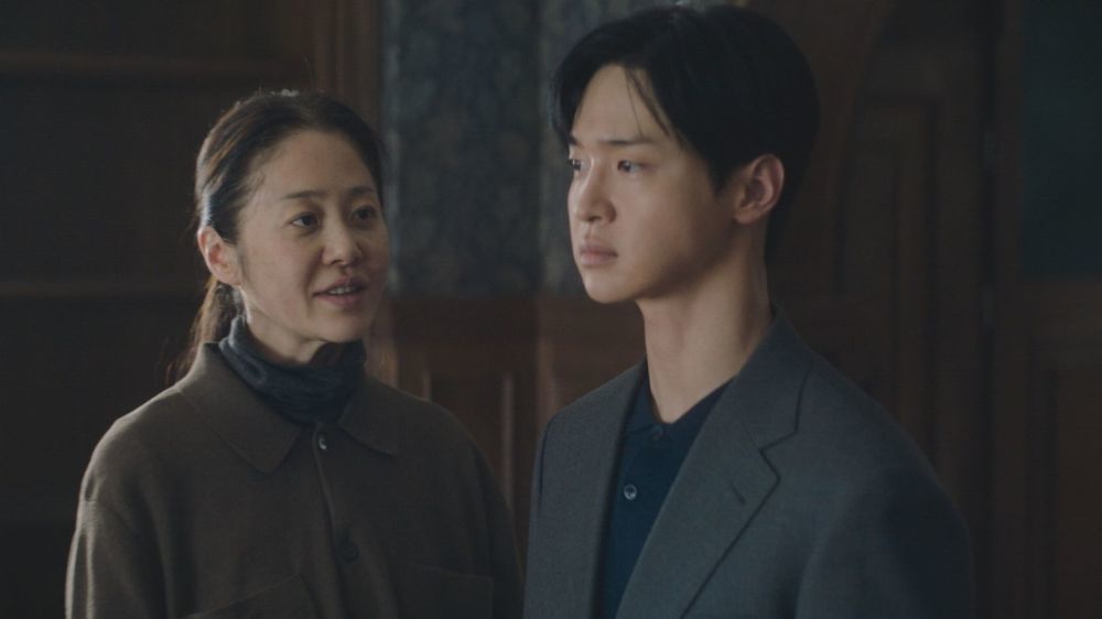 『カマキリ』 ©SBS Based on the original series "LA MANTE", produced by Jean Nainchrick © Septembre Productions / TF1 / 2017 U-NEXTにて独占配信中