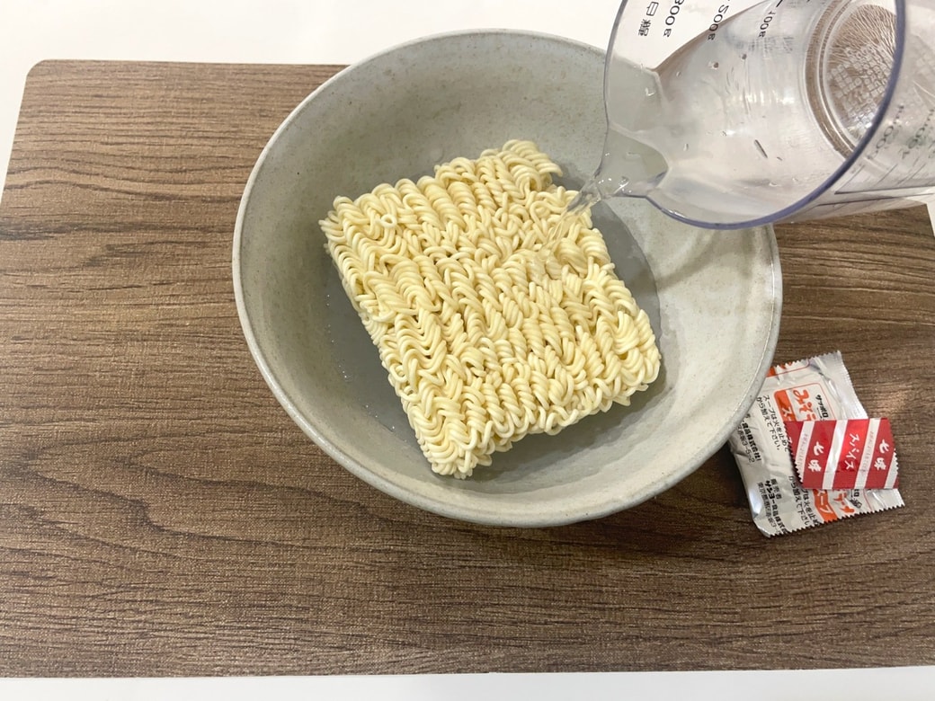 作り方を工夫すれば水でも調理できるので、非常食としても心強い存在