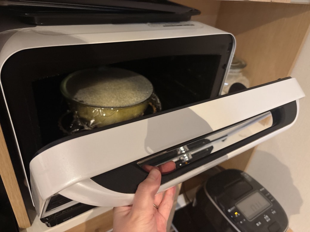 電子レンジは加熱後が掃除のベストタイミング