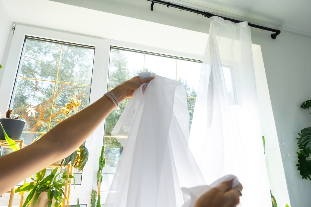 カーテンは定期的に洗う