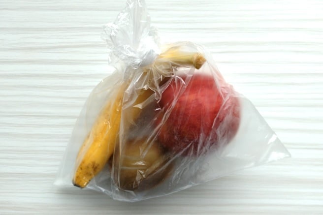 キウイをリンゴやバナナと一緒に保存する