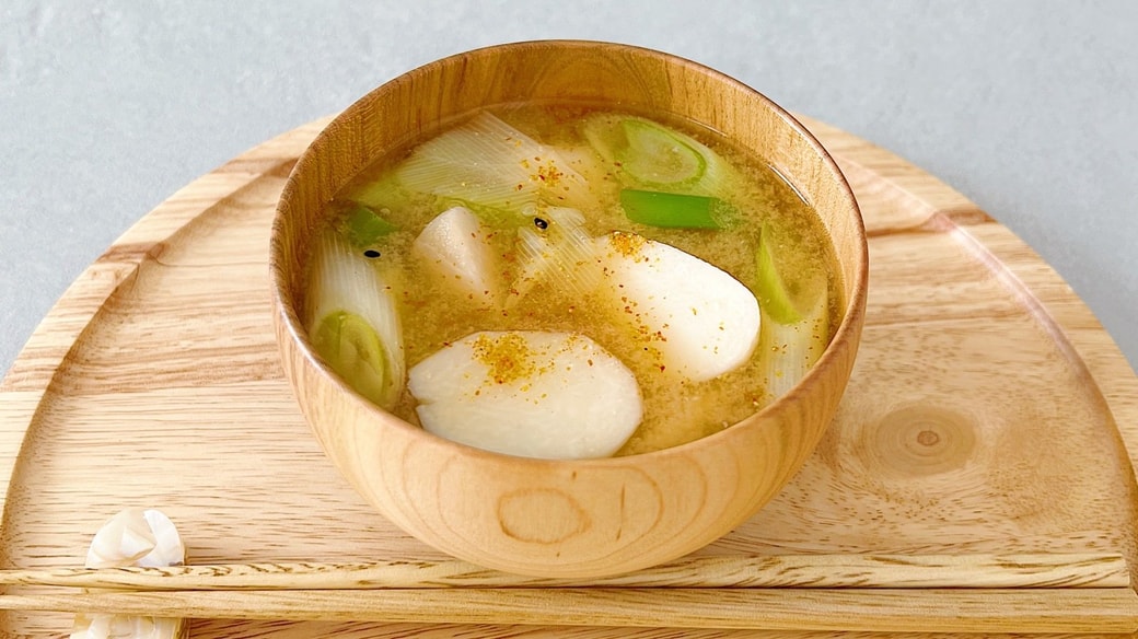 里芋と長ネギの味噌汁