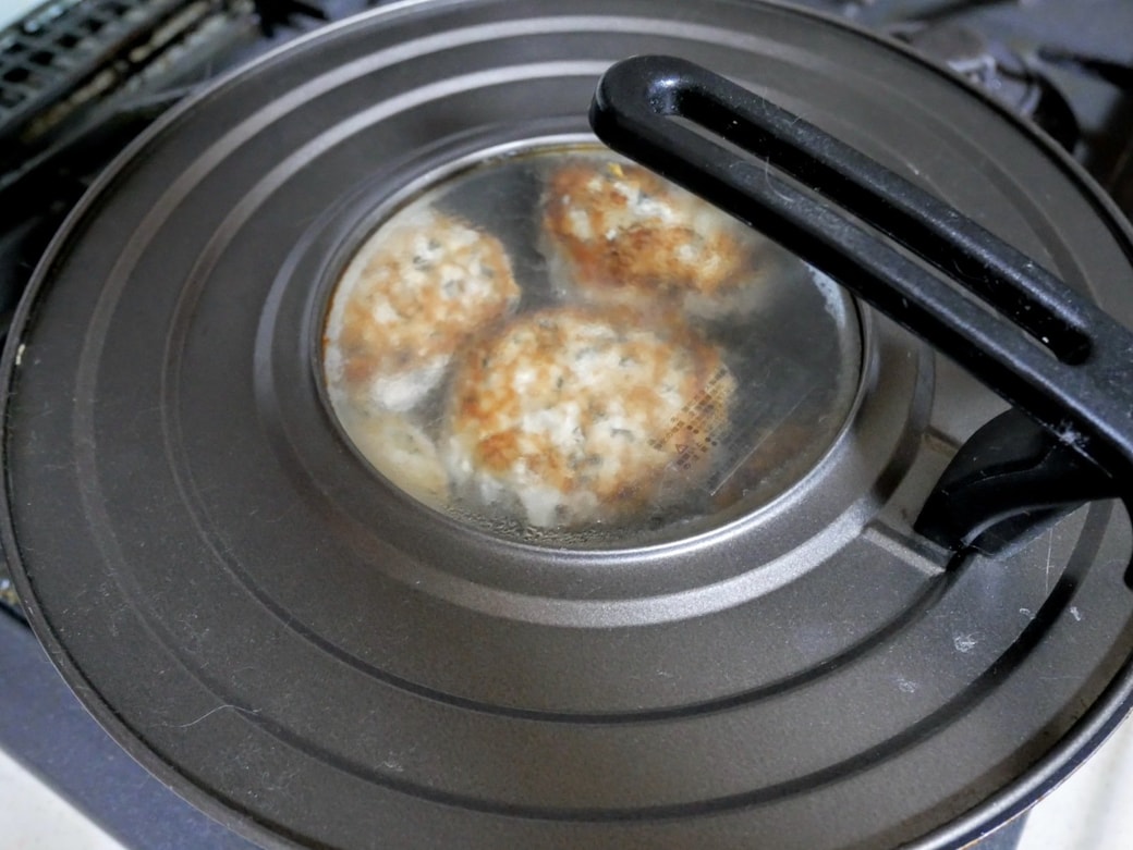 蓋をして焼く