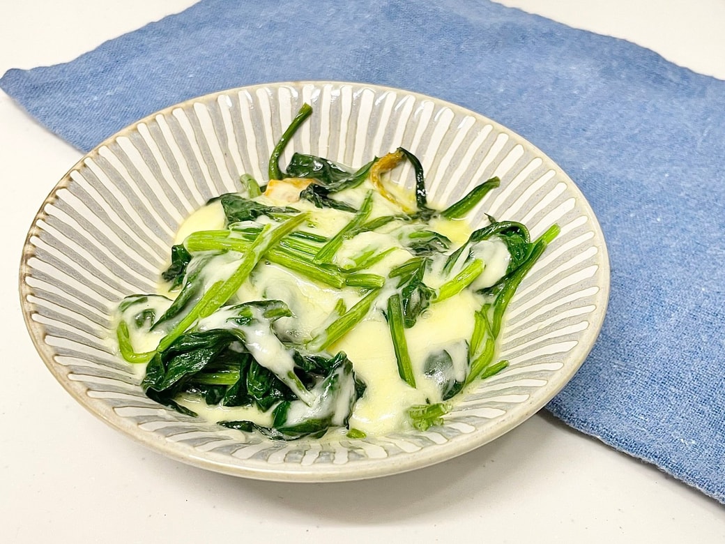 ほうれん草のバターチーズ焼き