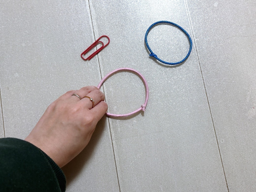 コツ②床に落ちている物を拾う