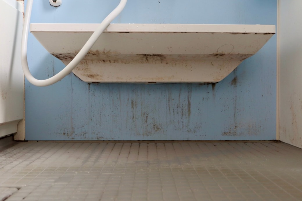 汚れが隠れている場所①カウンターの下