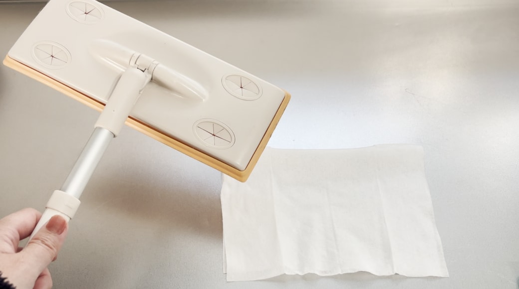 フロアワイパーと網戸用シート