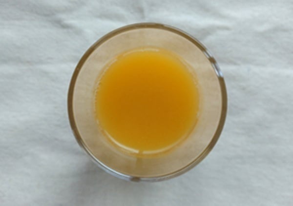 緑茶とオレンジジュース