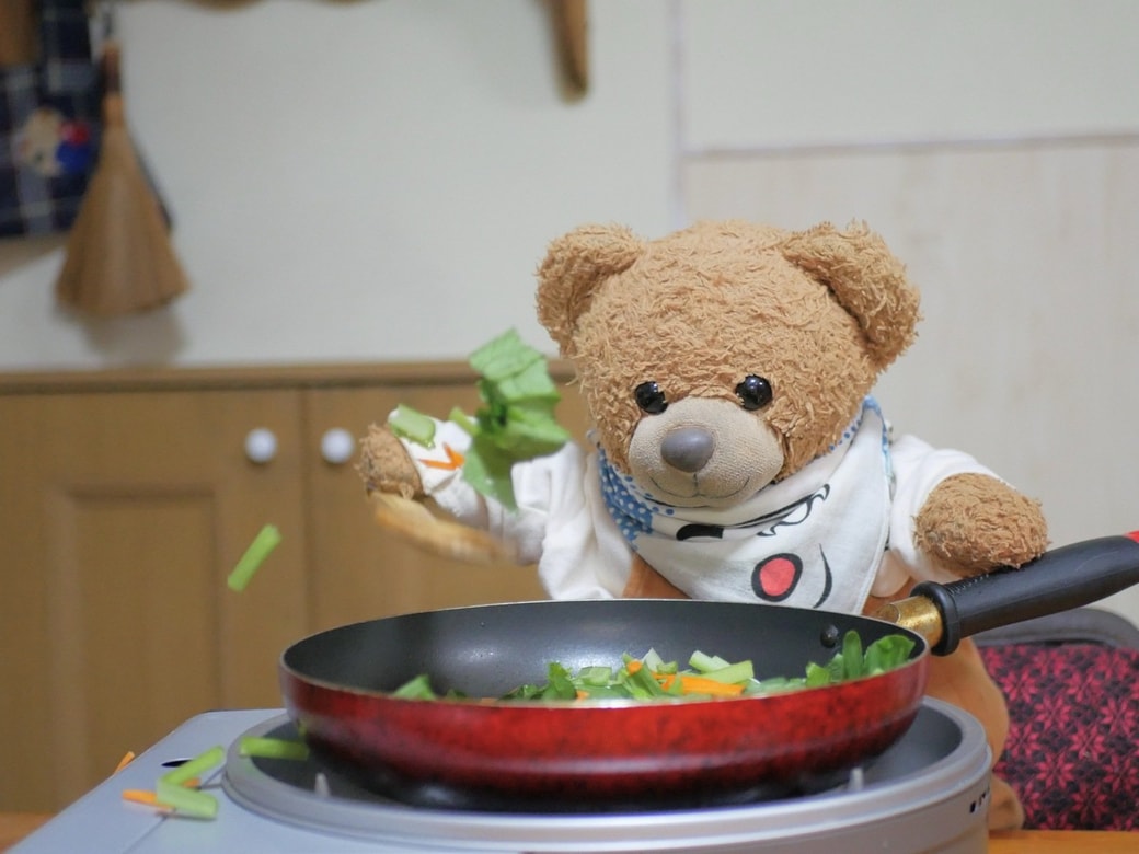 炒めるくまくん