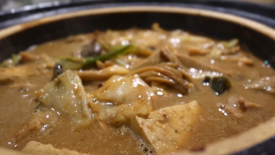 ピリ辛ごま味噌スープ