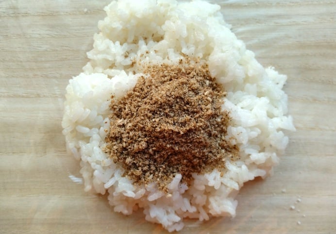 すりごまをかける