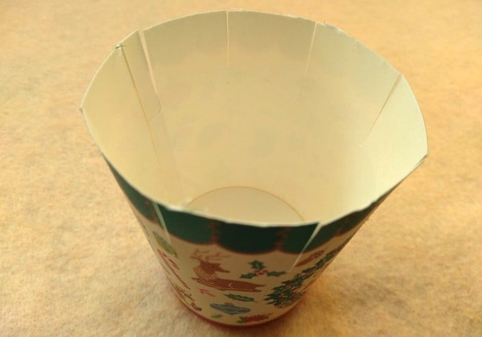 切り込みを8か所入れる