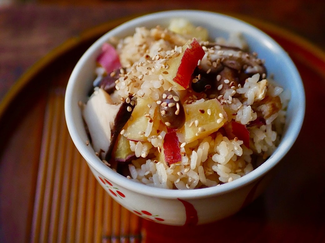 さつまいもときのこの炊き込みご飯