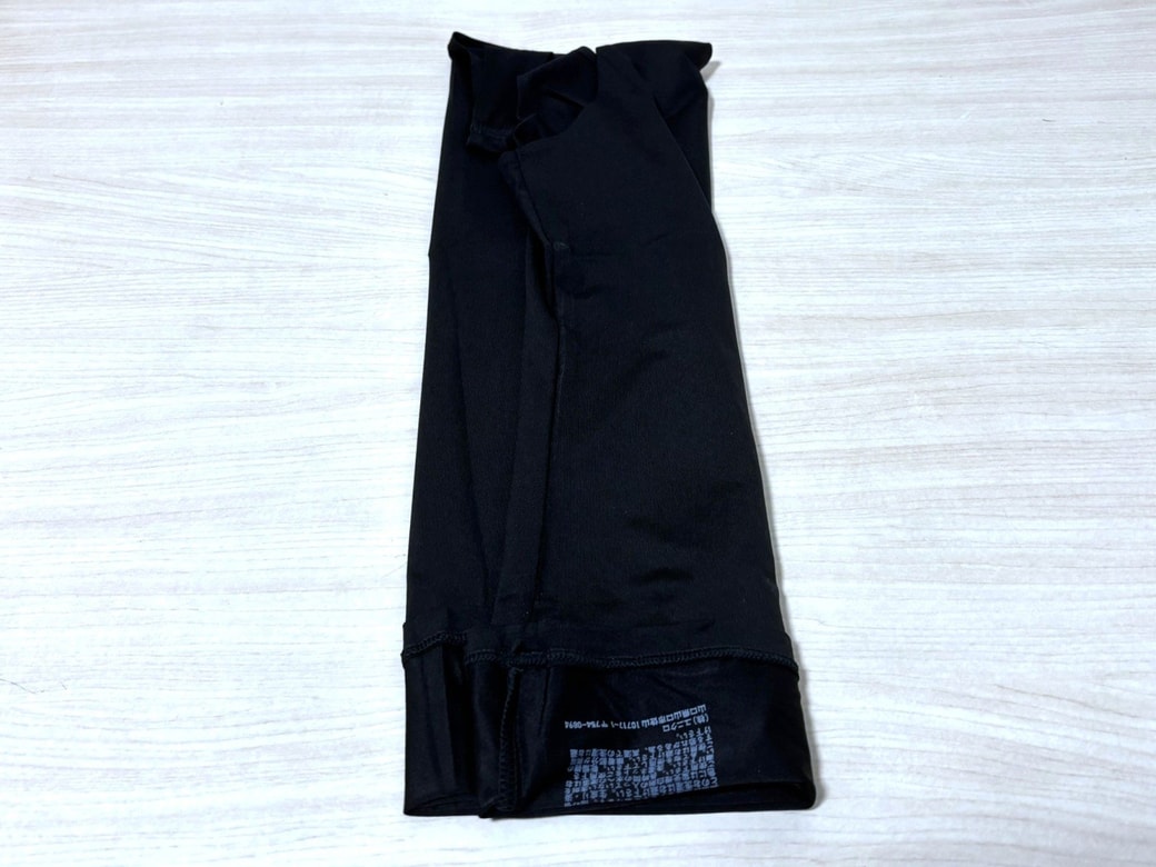 元の1/3になるように、左右を折りたたむ