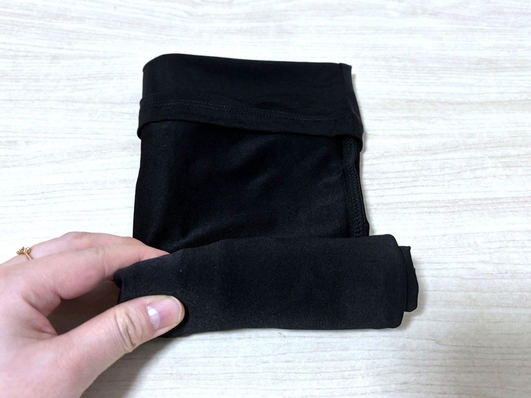 くるくると折りたたむ