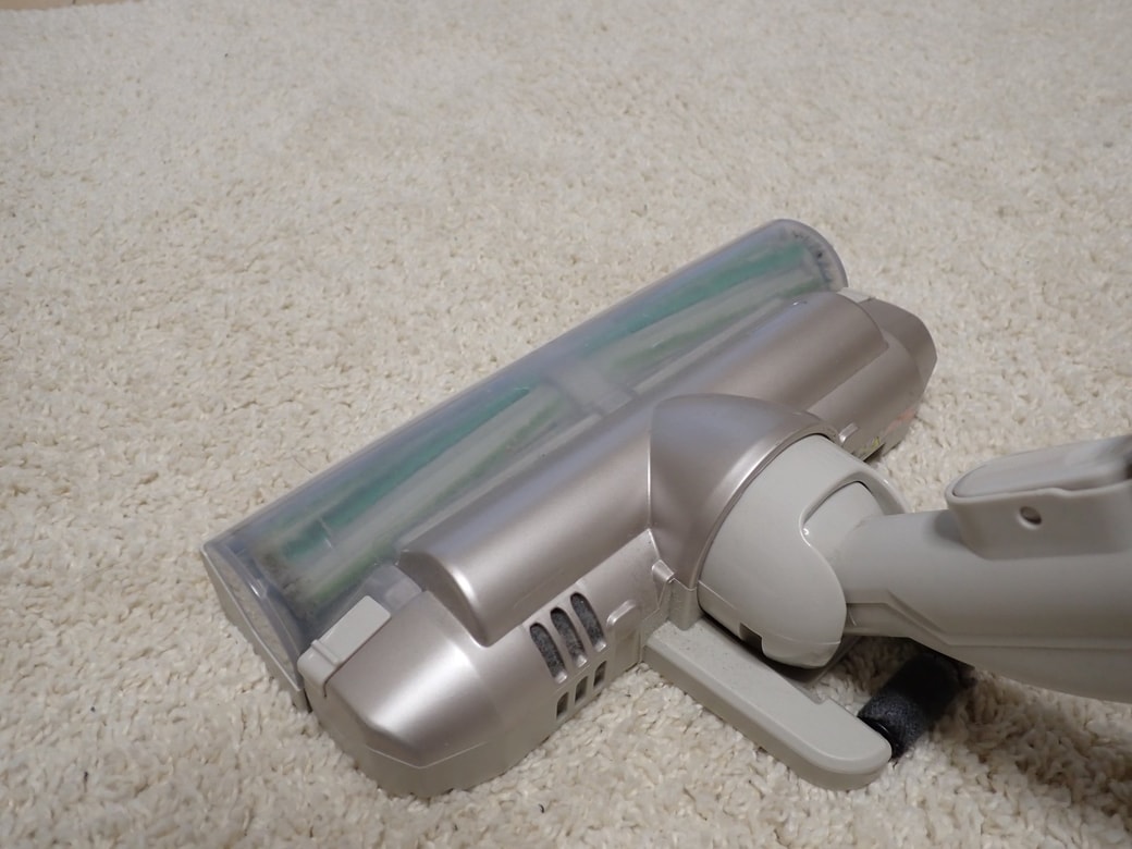 掃除機で吸い込む